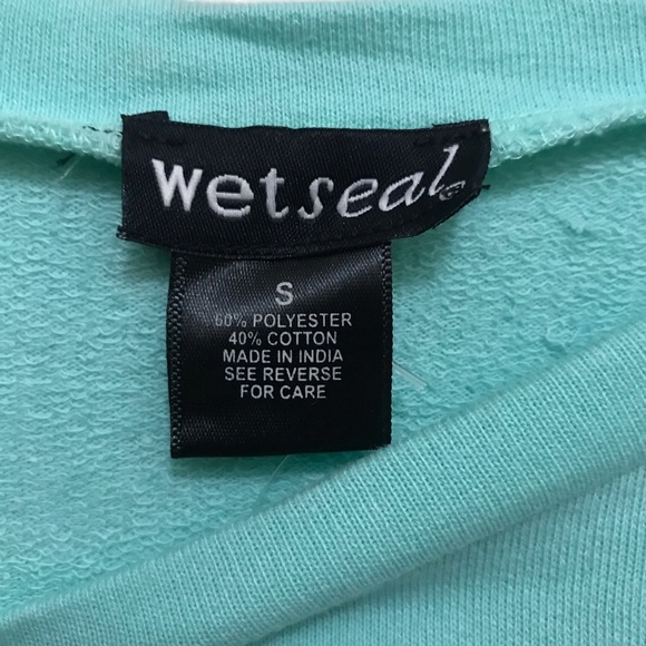 Wet Seal Long Sleeve Lace Back Pullover Sweater - Picture 3 of 4